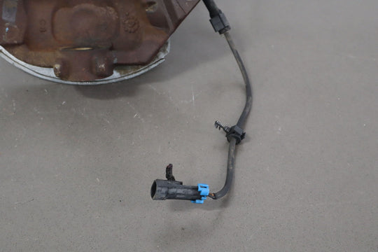 99 - 07 GMC Sierra Classic Style Crew Cab Right Passenger Front Spindle Hub Sensor