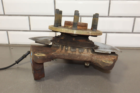 99 - 07 GMC Sierra Classic Style Crew Cab Right Passenger Front Spindle Hub Sensor