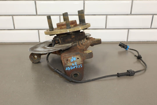 99 - 07 GMC Sierra Classic Style Crew Cab Right Passenger Front Spindle Hub Sensor