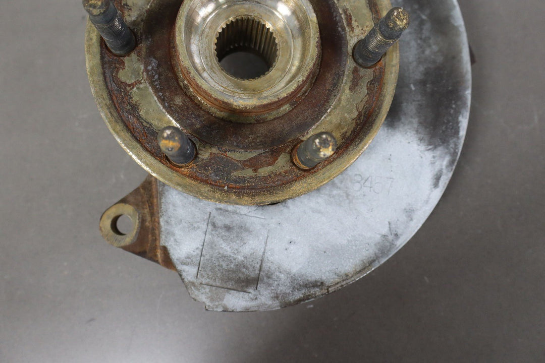 99 - 07 GMC Sierra Classic Style Crew Cab Right Passenger Front Spindle Hub Sensor