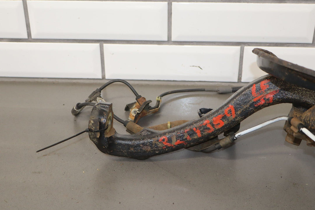 99 - 07 Lexus LX470 / Land Cruiser 4.7L Left Driver Front Spindle