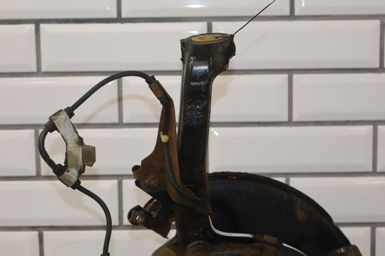 99 - 07 Lexus LX470 / Land Cruiser 4.7L Left Driver Front Spindle