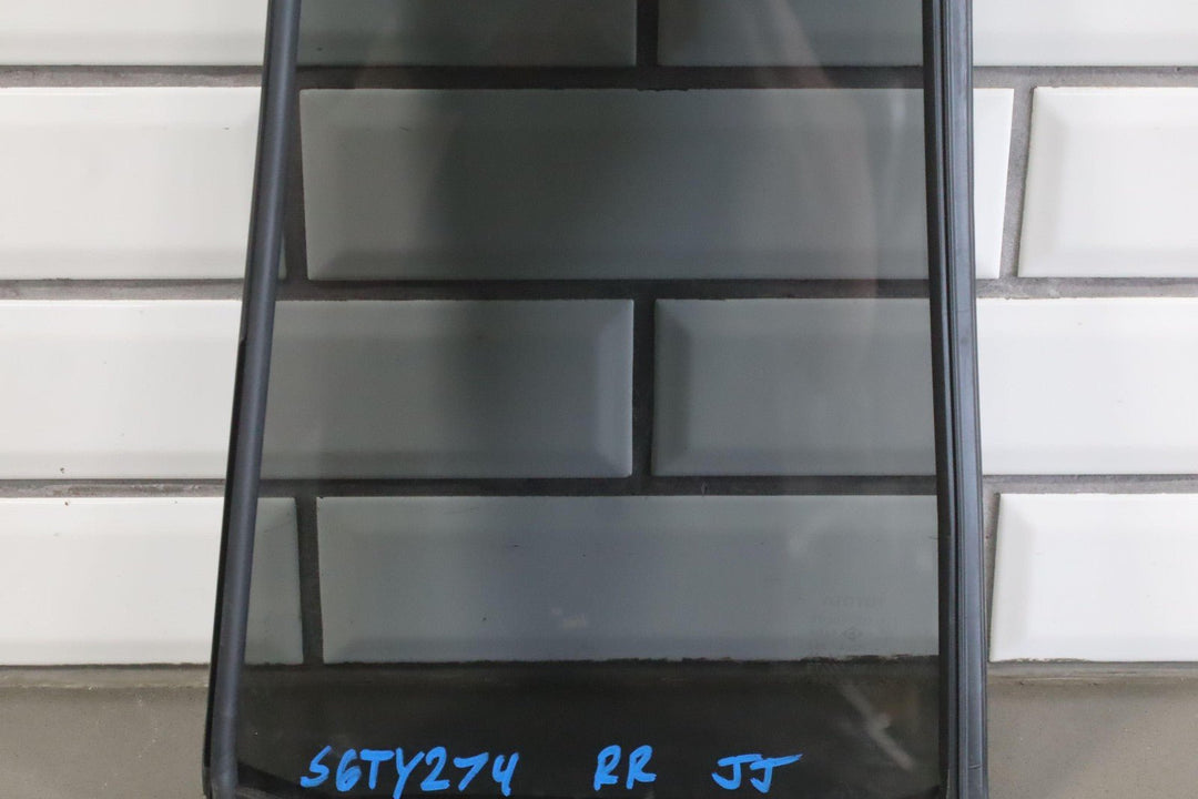 99 - 07 Toyota Land Cruiser / LX470 Right Passenger Rear Vent Window Glass W/Seal