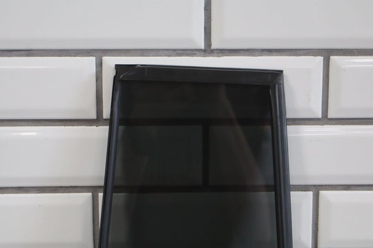 99 - 07 Toyota Land Cruiser / LX470 Right Passenger Rear Vent Window Glass W/Seal