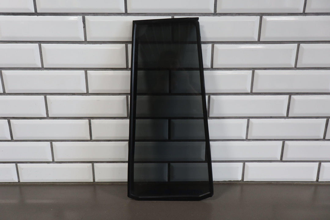 99 - 07 Toyota Land Cruiser / LX470 Right Passenger Rear Vent Window Glass W/Seal