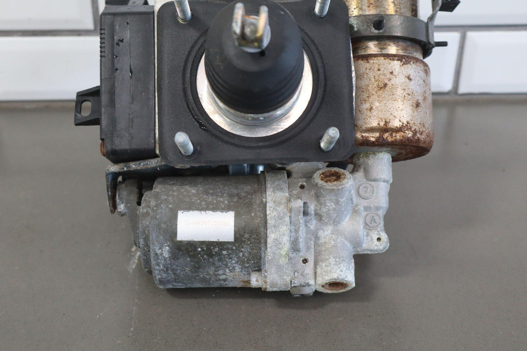 99 - 07 Toyota Land Cruiser Power Brake Booster W/Reservoir - Lid & Master