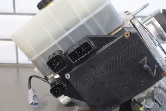 99 - 07 Toyota Land Cruiser Power Brake Booster W/Reservoir - Lid & Master