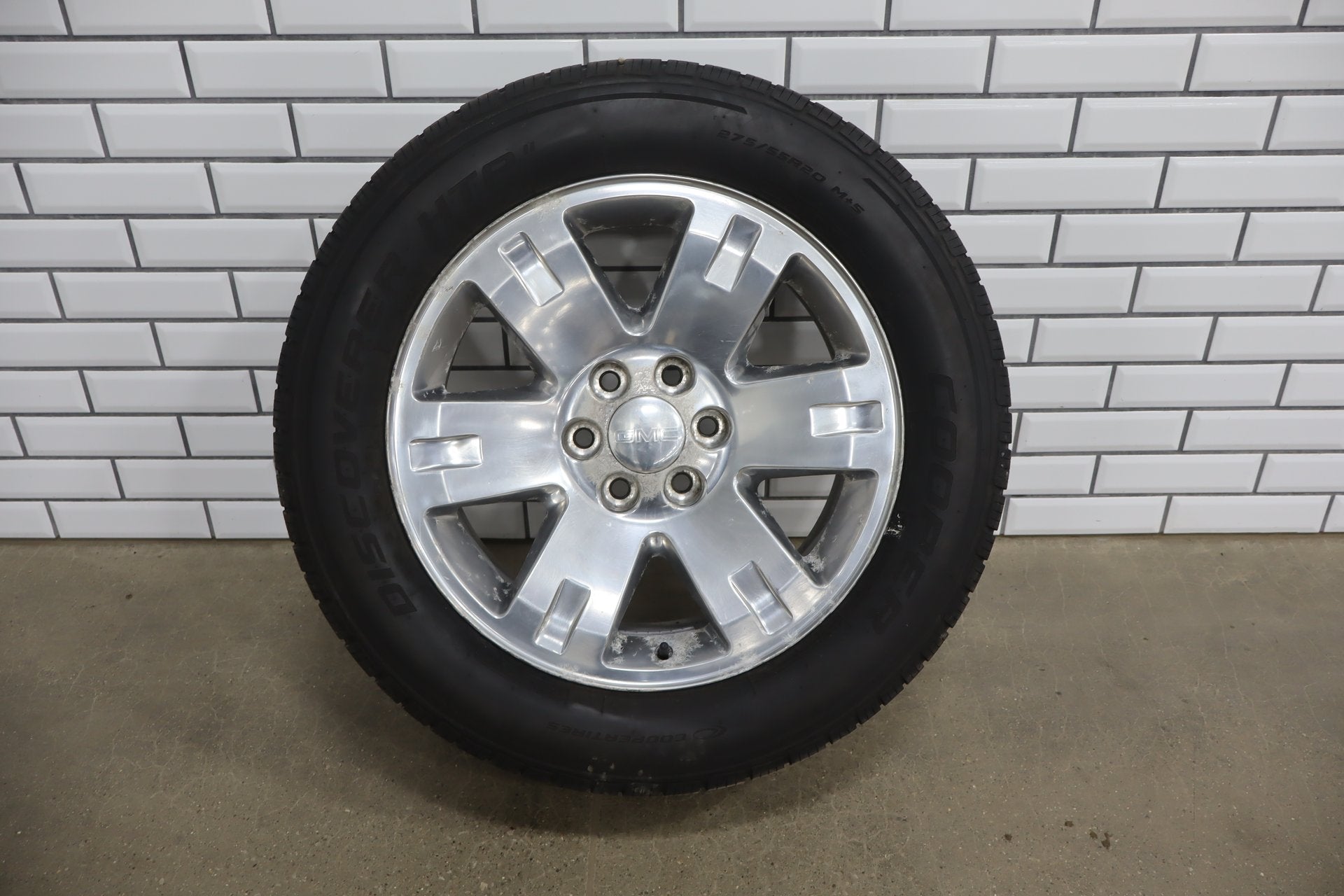 99-14 Chevy GMC OEM 20" Polished Wheel/Tire Set 275/55/20 (4) 6 Lug 1500