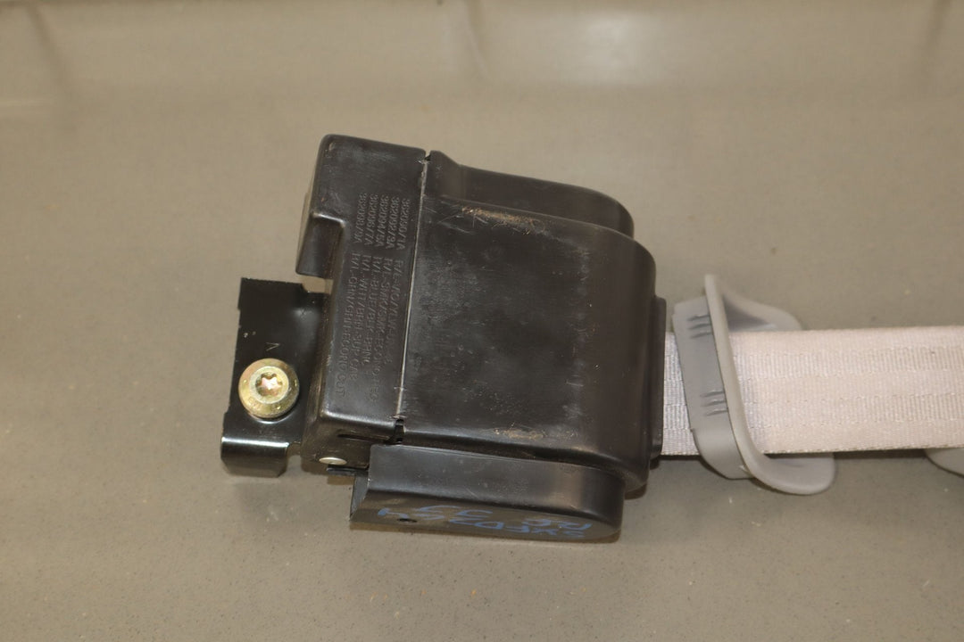 99 Ford F350 Crew Cab Right RH Front Seat Belt Retractor Medium Graphite