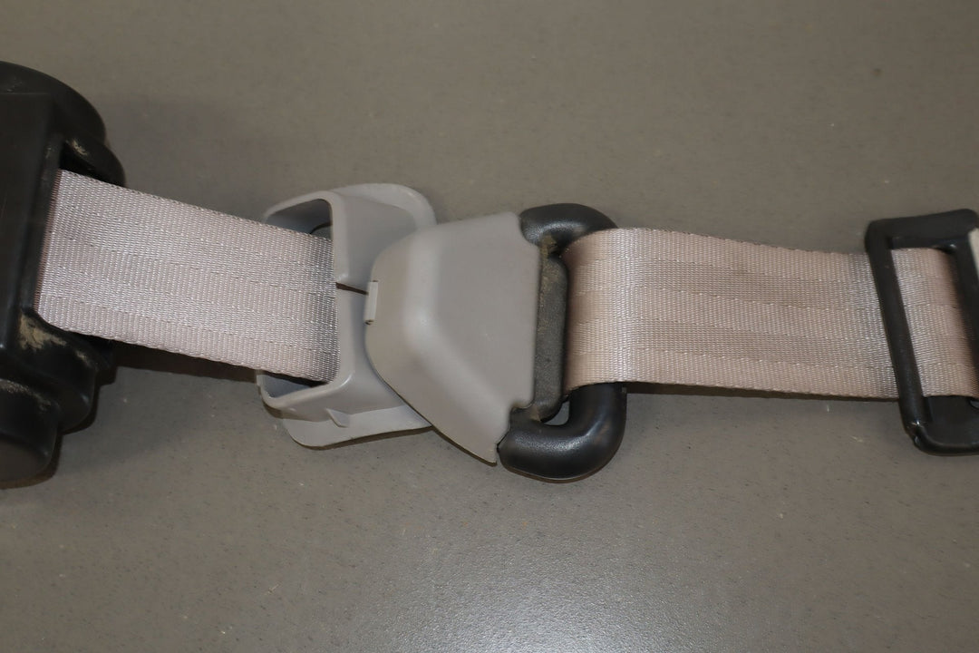 99 Ford F350 Crew Cab Right RH Front Seat Belt Retractor Medium Graphite