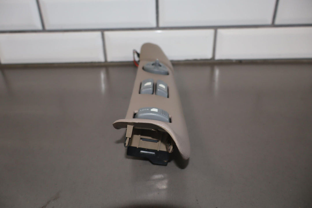 99 GMC Sierra 3500 GMT400 Extended Cab Driver Master Window Switch Netural 52D