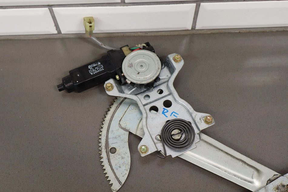 Right Front Door Regulator, 1995, Toyota, Land Cruiser