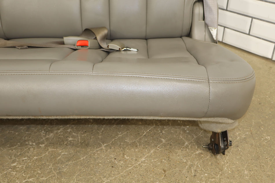 2004 Chevrolet Suburban 2500- 3rd Seat