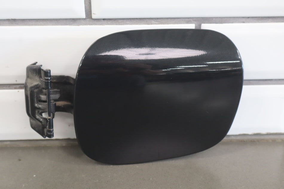 2017 Fiat 124 Spider- Fuel Filler Door