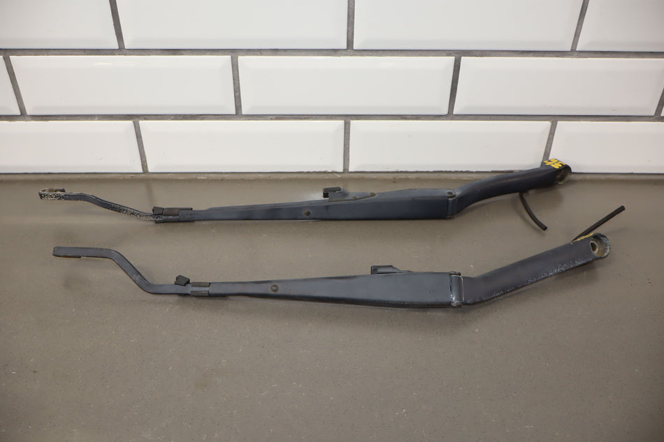 1997-2004 Chevrolet Corvette C5 Wiper Arm LH &amp; RH Pair