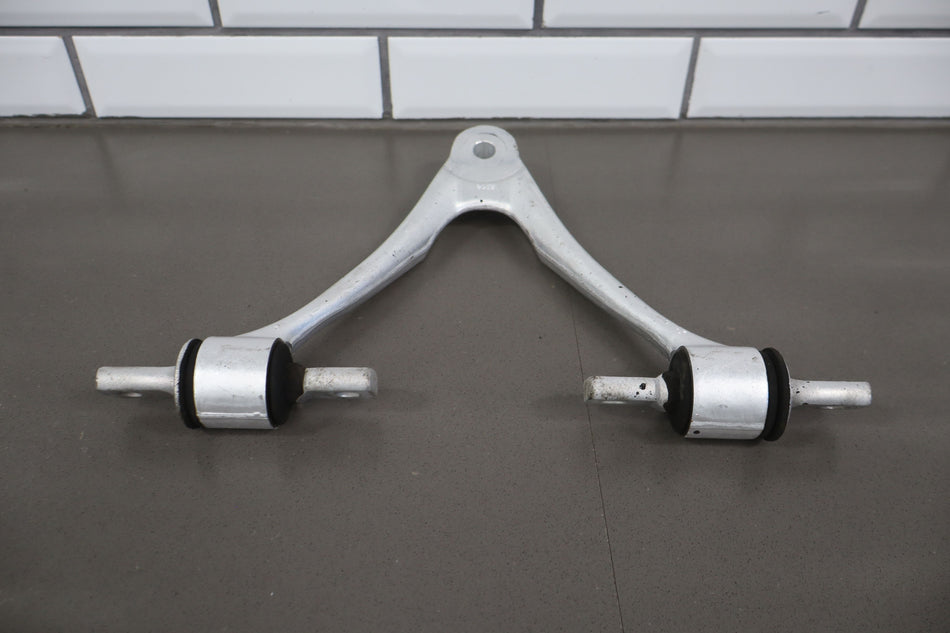 2005 Chevrolet Corvette Convertible Right Front Suspension Knee