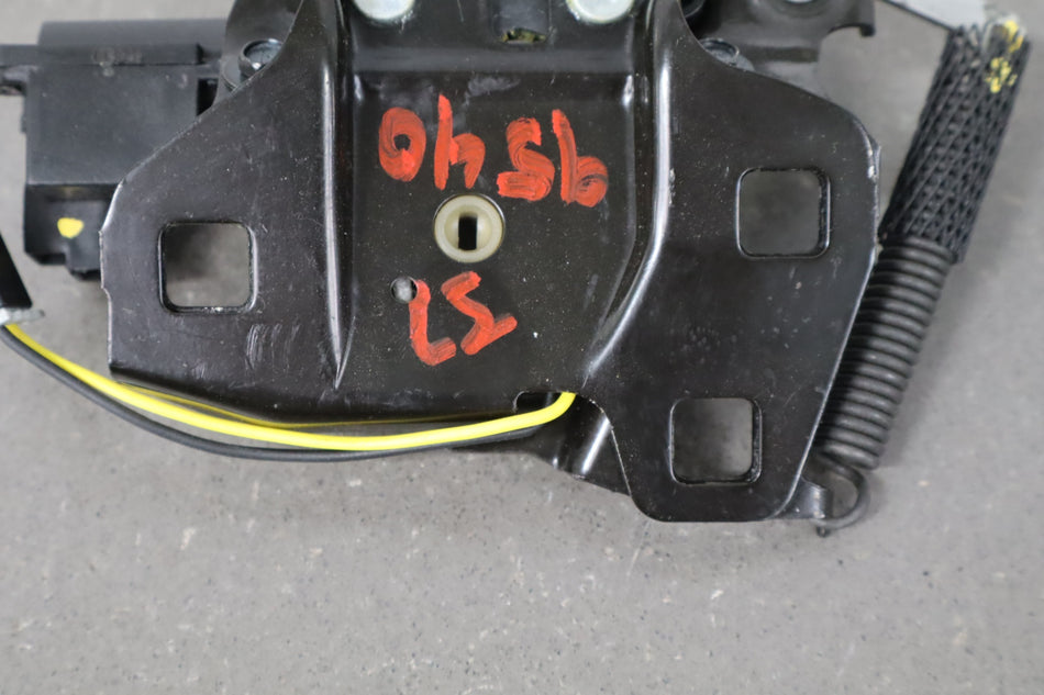 1999 Pontiac Firebird- Lid Latch