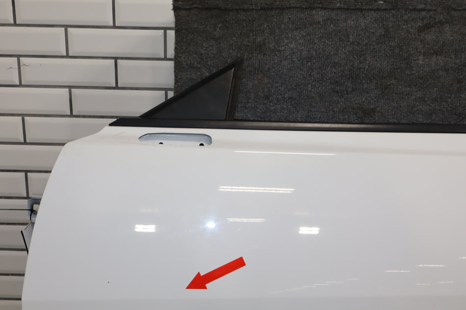 2010-2015 Chevrolet Camaro 2SS Left Front Door White GAZ