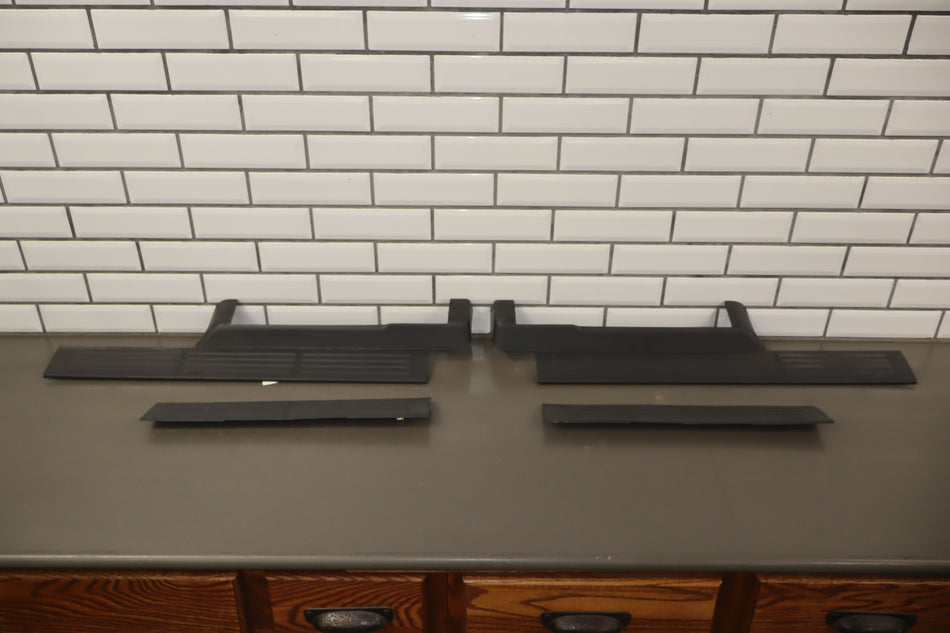 2002 Chevrolet Silverado 2500- Set x4- Sill Plates