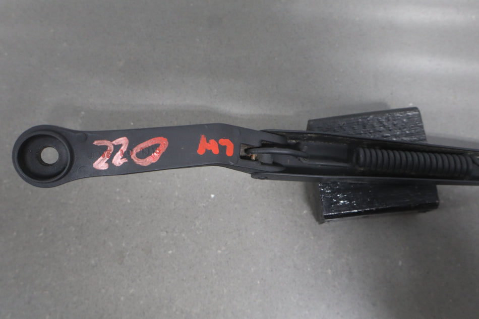 2005 Mazda MX-5 Miata NB2- Wiper Arm Pair