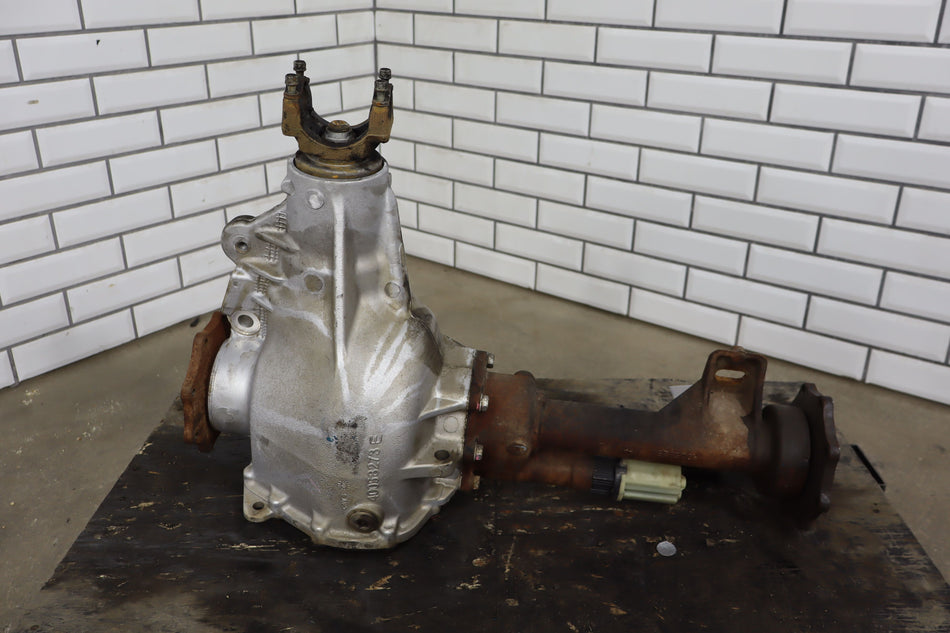 2013 GMC Sierra 2500 Differential Carrier Assembly