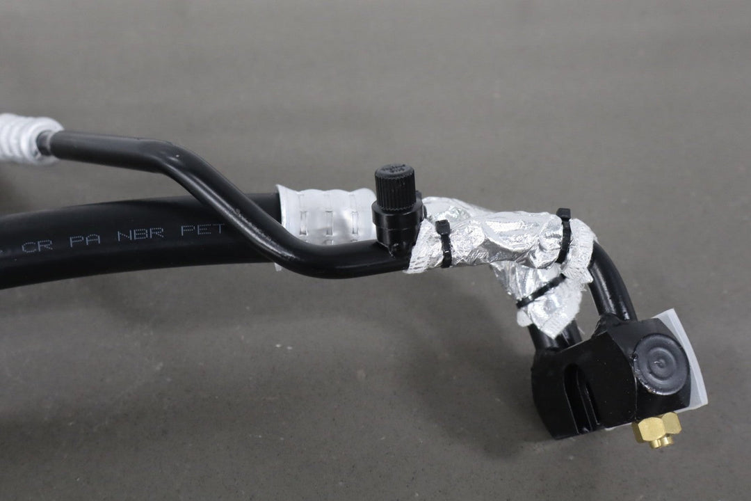 A/C Manifold Hose Assembly for Ford F - 250 F - 350 F - 450 Super Duty 03 - 07 Excursion