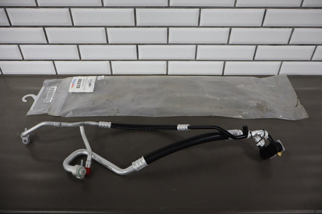 A/C Manifold Hose Assembly for Ford F - 250 F - 350 F - 450 Super Duty 03 - 07 Excursion
