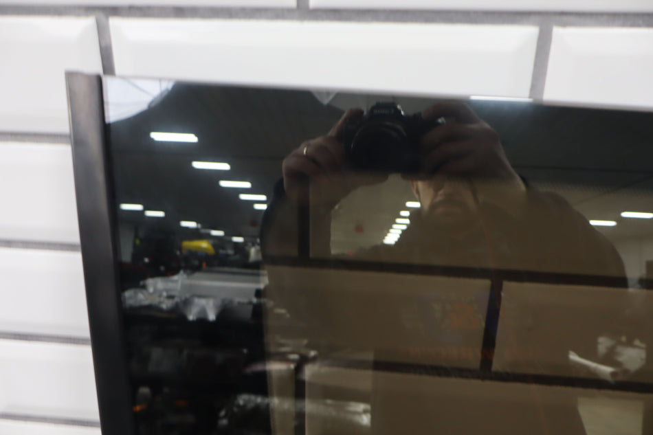 1999 Lexus LX470- Left Quarter Window