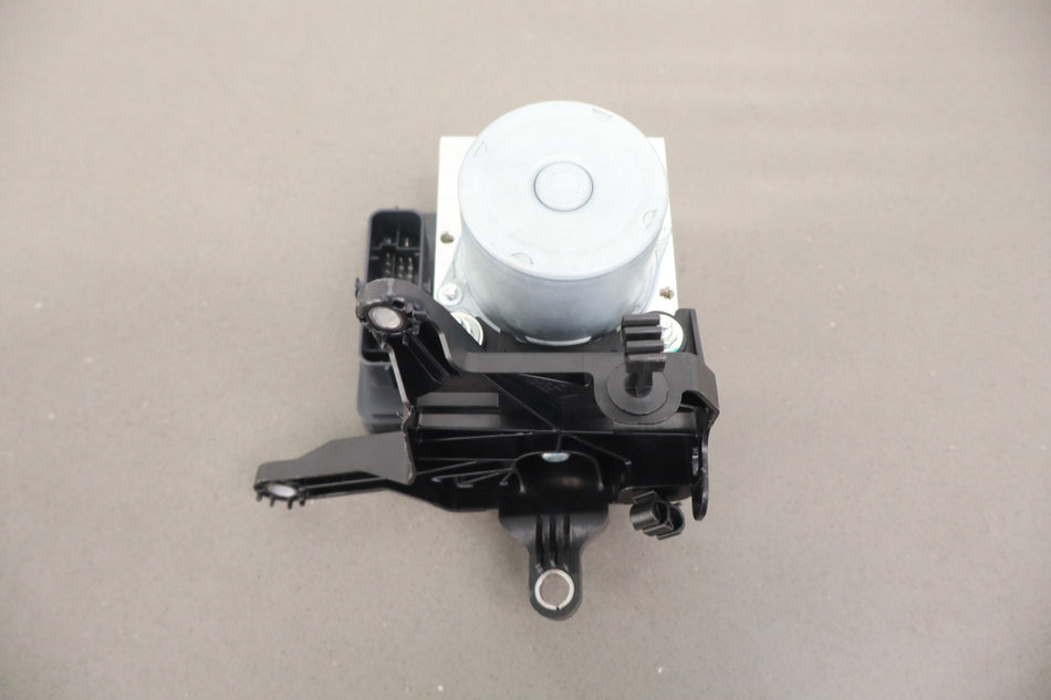 2022 Tesla S- Anti-Lock Brake Parts