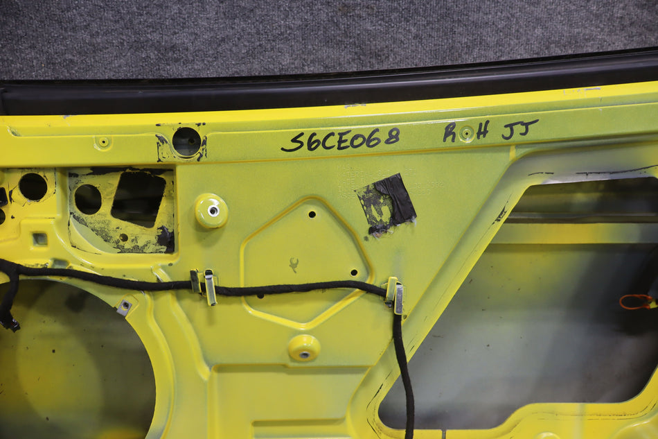2006 Chevrolet Corvette Right Front Door 22737431