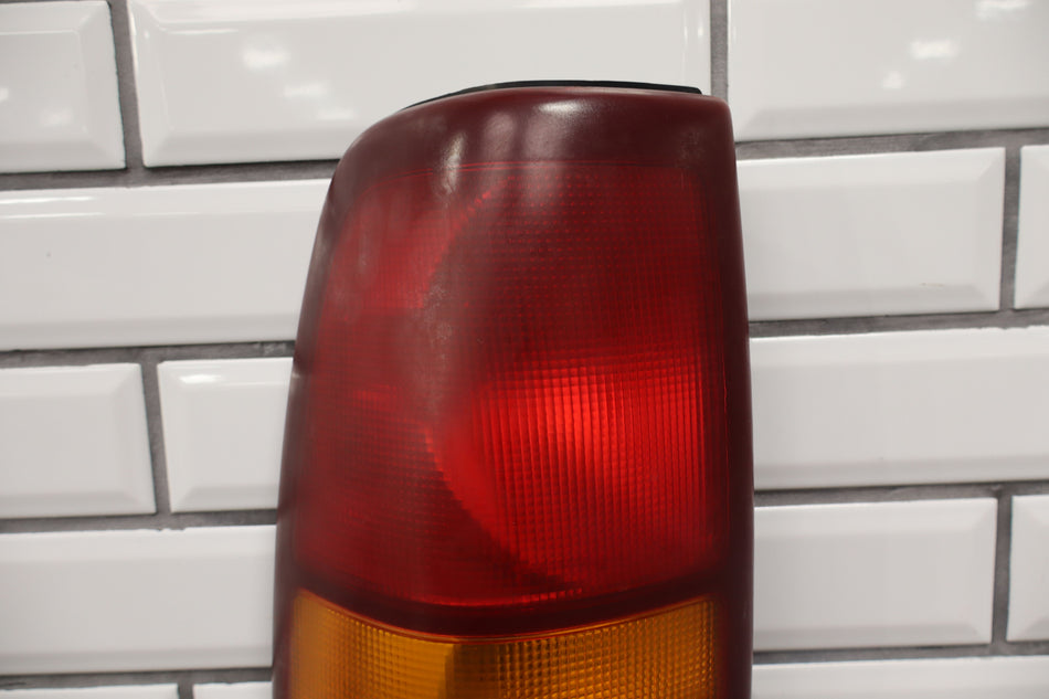 2001 Chevrolet Silverado 2500- Left Tail Light