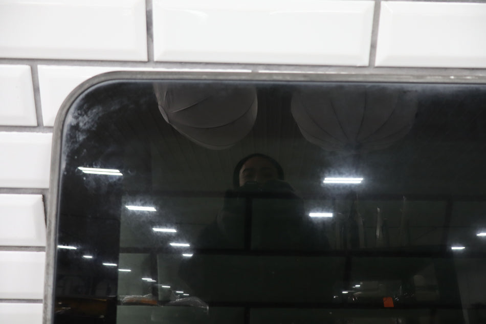 2002 Cadillac Escalade- Roof Glass