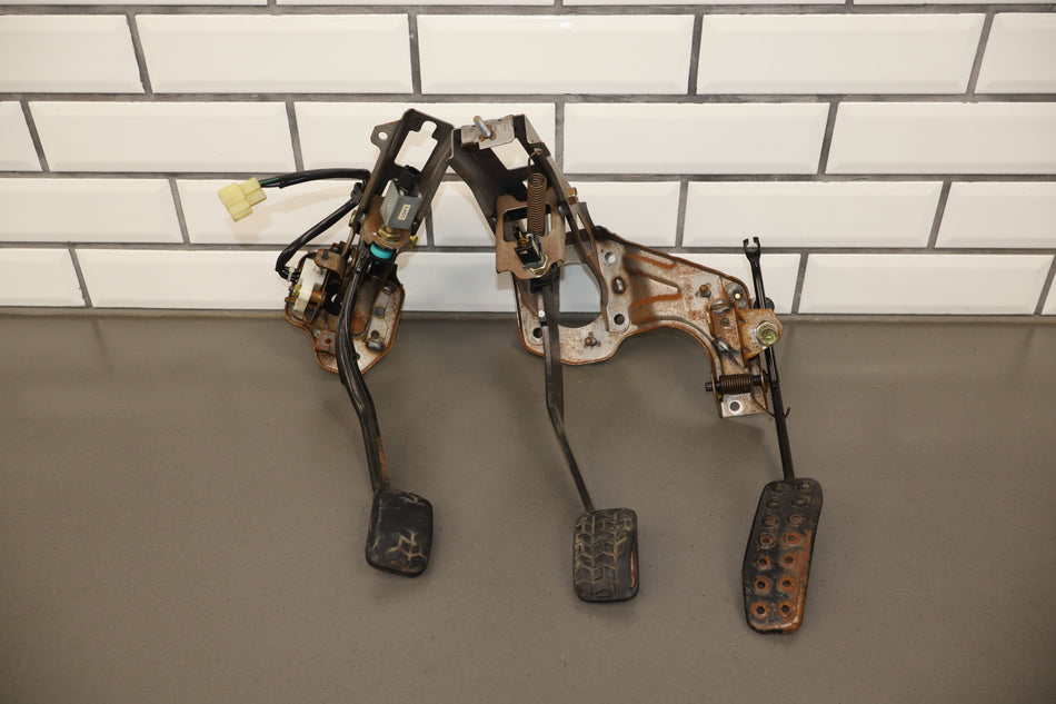 1999 Mazda MX-5 Miata- Pedal Assembly
