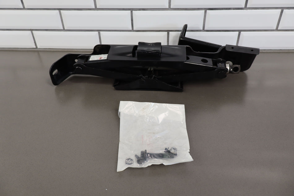 2006 Hummer H2- Jack