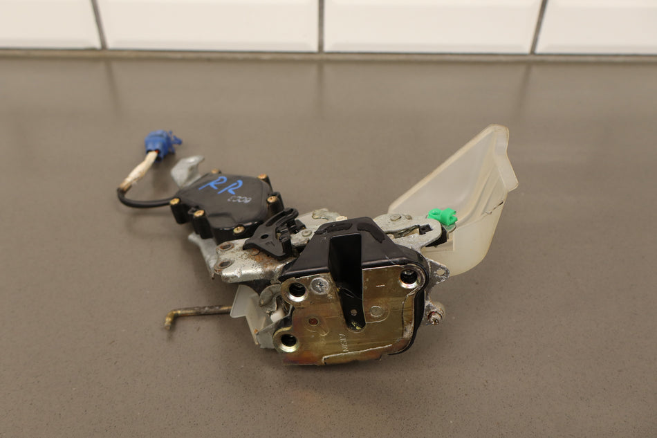 1995 Toyota Land Cruiser- Right Rear Door Latch