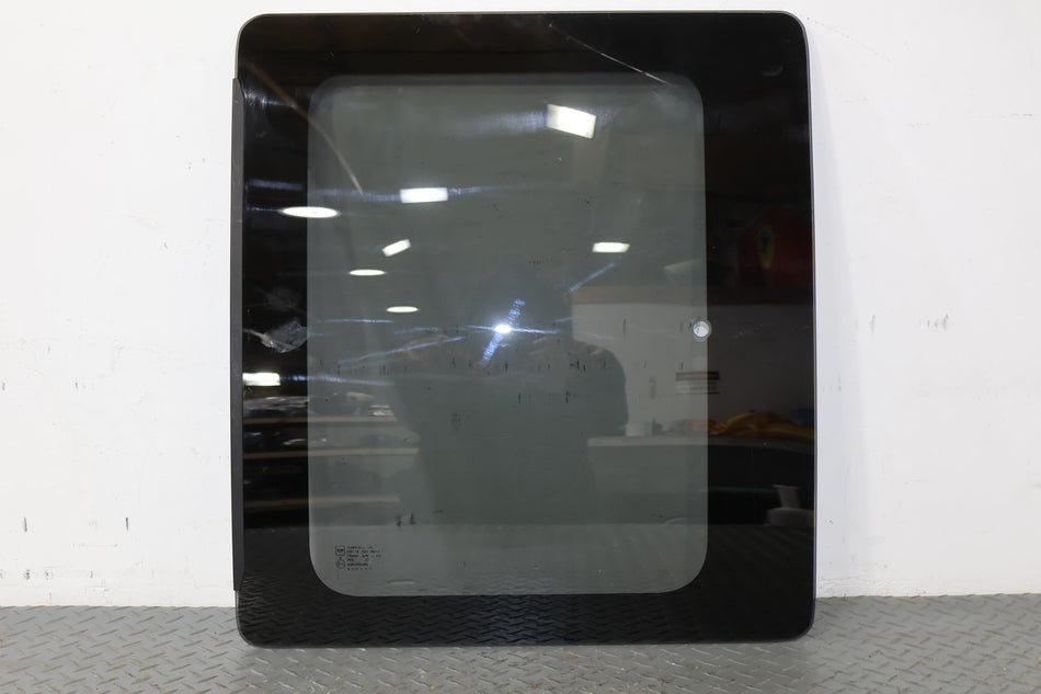 2004 GMC Savana 1500- REAR DOOR GLASS/WINDOW