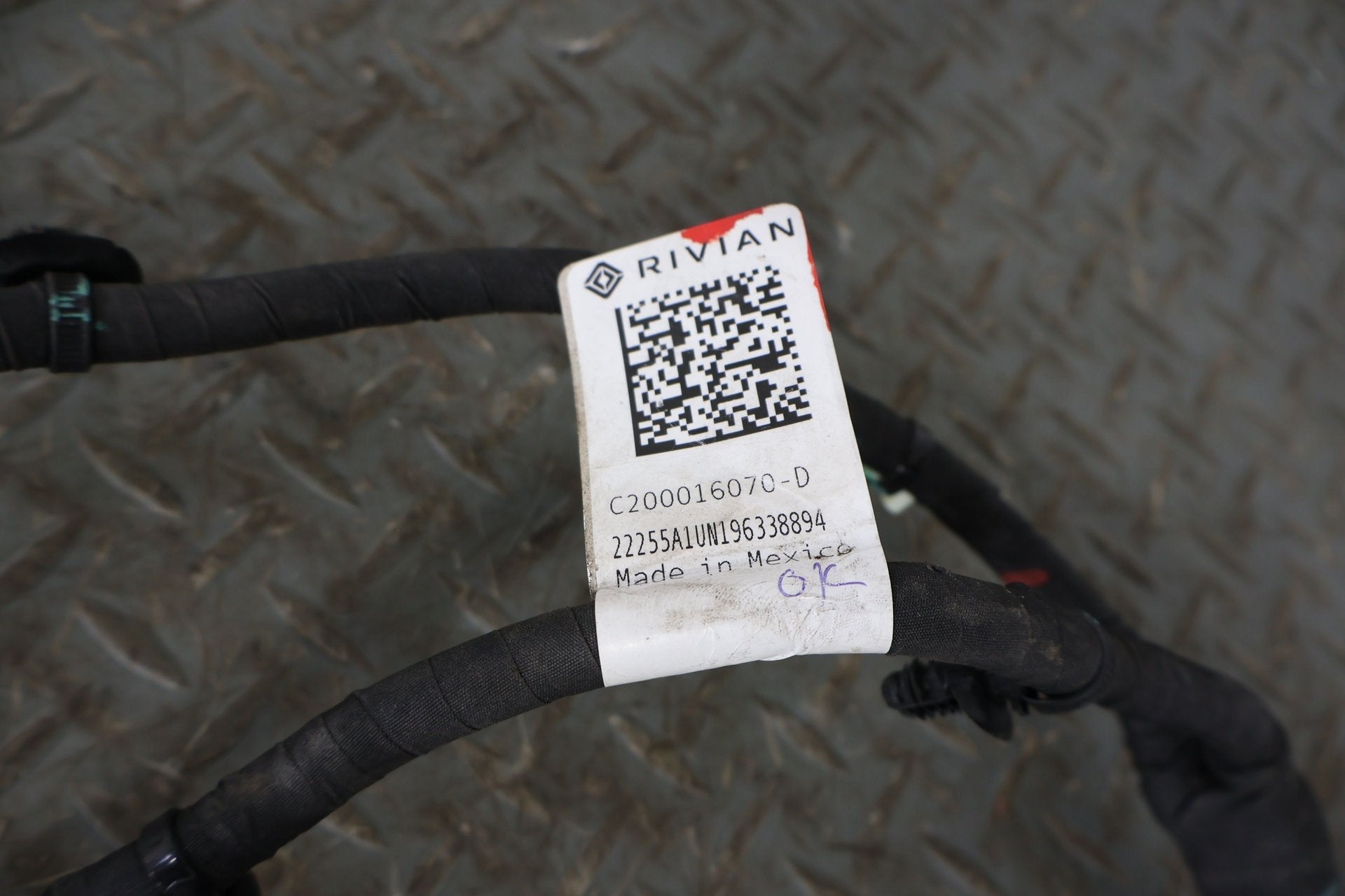 Battery Cable, 2022, Rivian, R1S