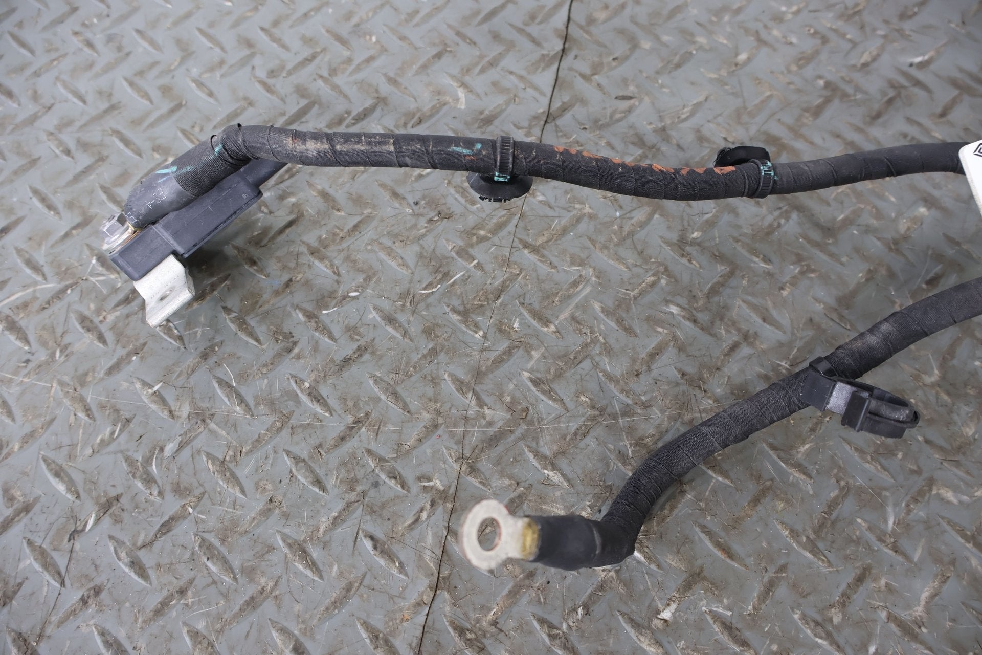 Battery Cable, 2022, Rivian, R1S