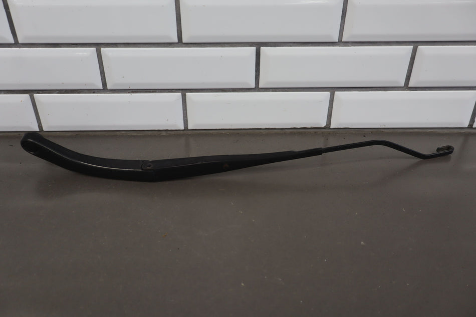 2005 Pontiac GTO- Wiper Arm