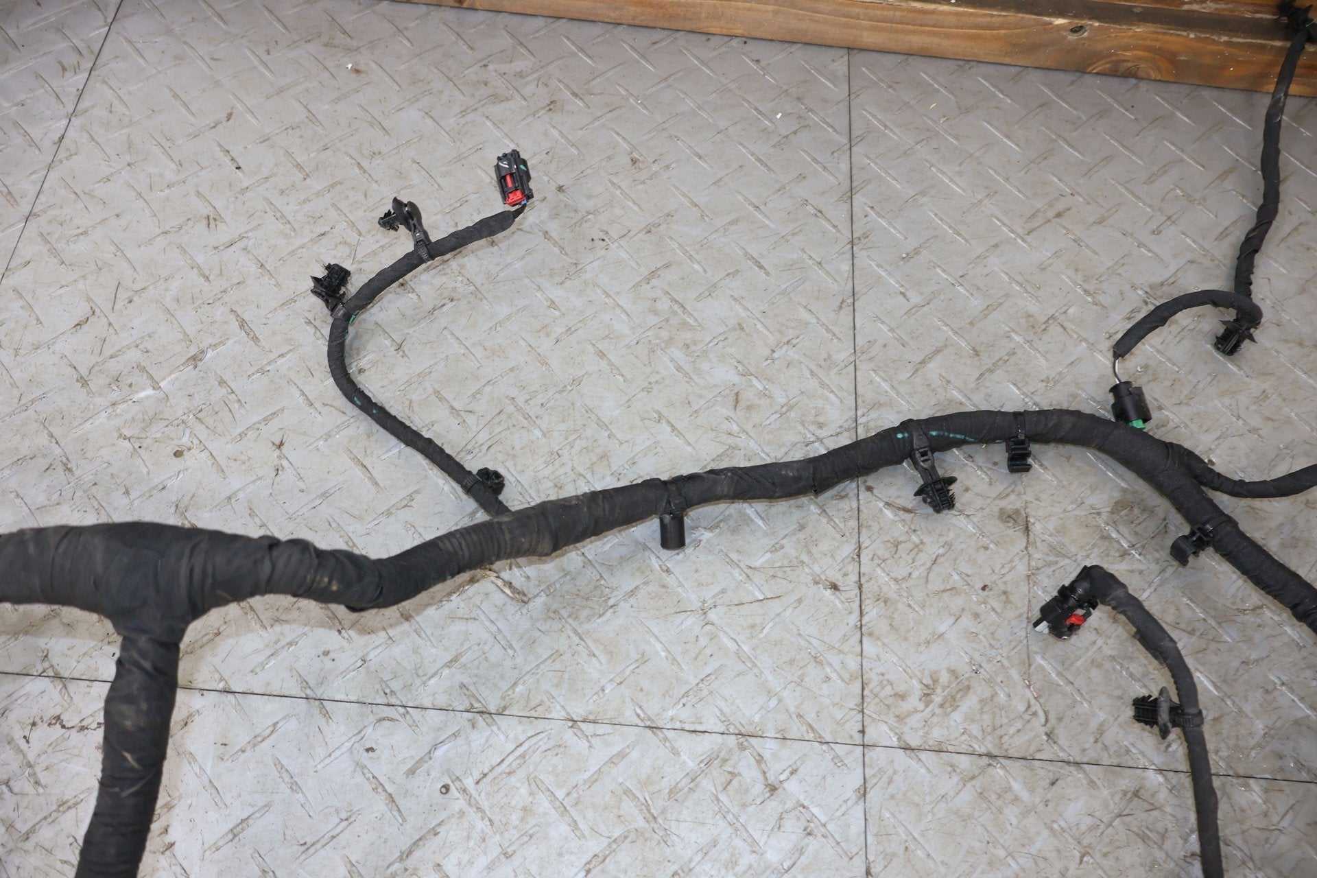 Body Wiring Harness, 2022, Rivian, R1S