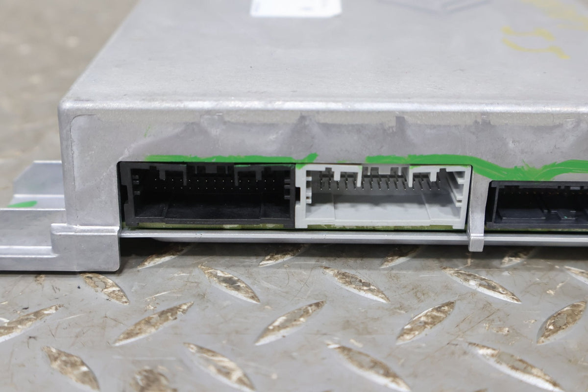 Body/Chassis Mount, 2022, Rivian, R1S