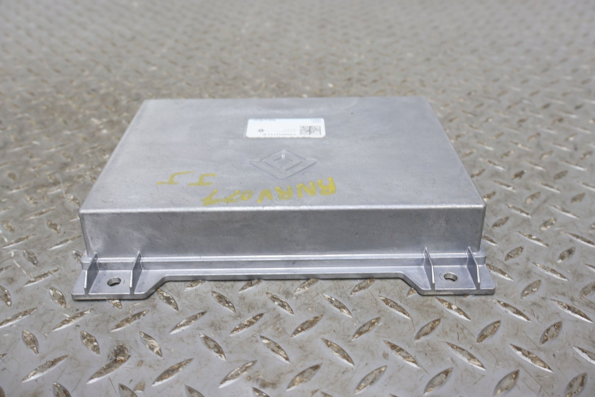 Body/Chassis Mount, 2022, Rivian, R1S