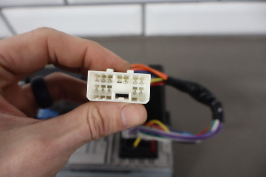 Boss Audio 611UAB Single DIN AM - FM Receiver W/Bluetooth MP3 USB