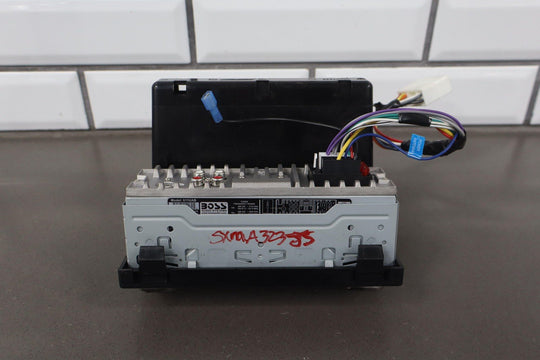 Boss Audio 611UAB Single DIN AM - FM Receiver W/Bluetooth MP3 USB