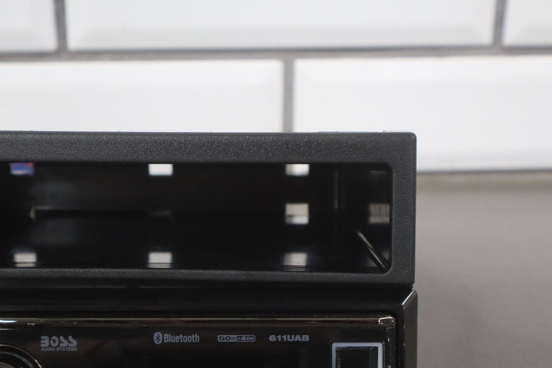 Boss Audio 611UAB Single DIN AM - FM Receiver W/Bluetooth MP3 USB