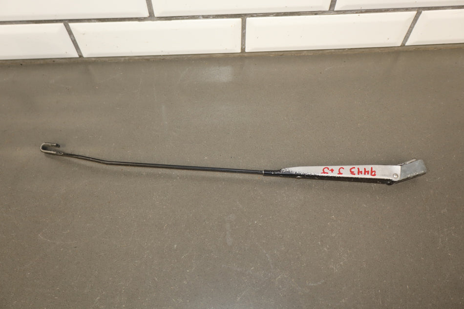 1995 Chevrolet Suburban 2500 GMT400- Wiper Arm Pair