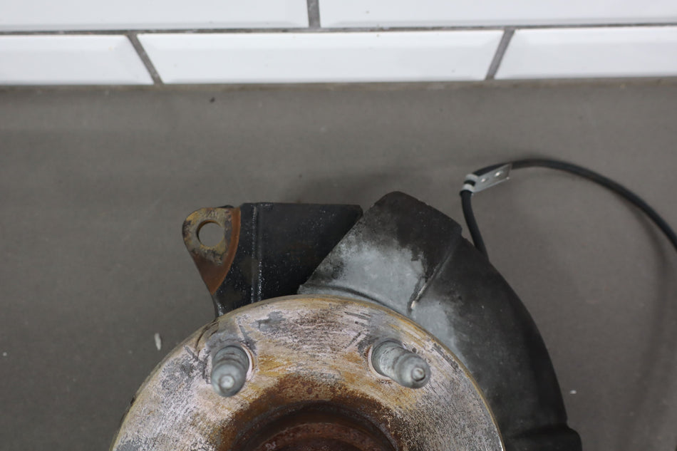 2000 Chevrolet Silverado 1500- Right Front Spindle