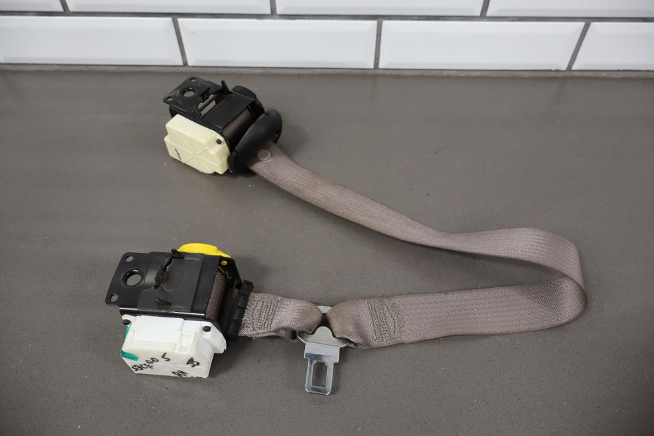 2003 Chevrolet Corvette C5- Front Seat Belt