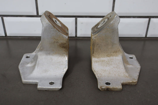 C5 Corvette 5.7L LS1 Pair of LH&RH Engine Frame Mount Brackets 10260642/10260643