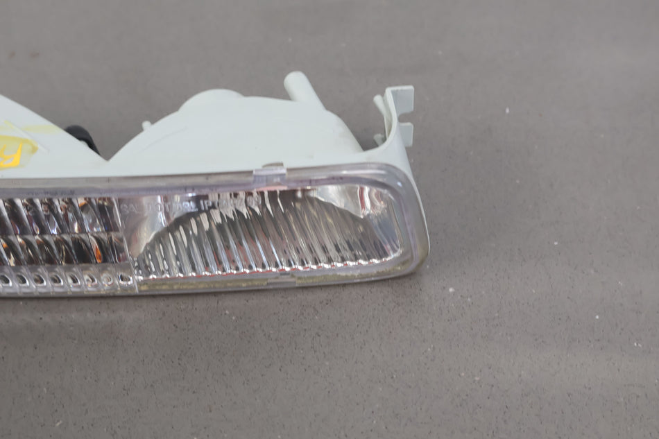2006 GMC Sierra 2500- Right Front Lamp